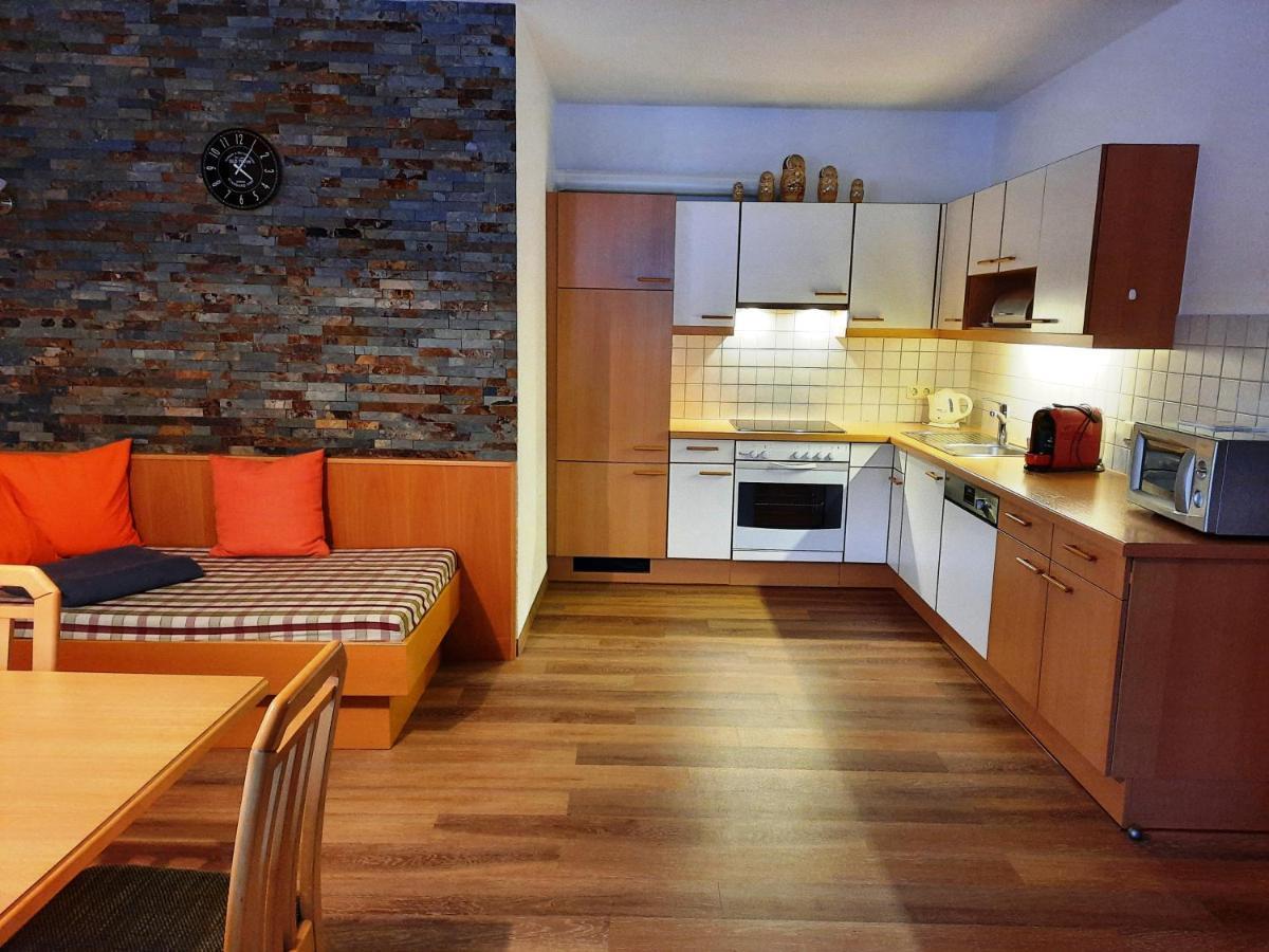 Andrea Apartamento Fügen Exterior foto