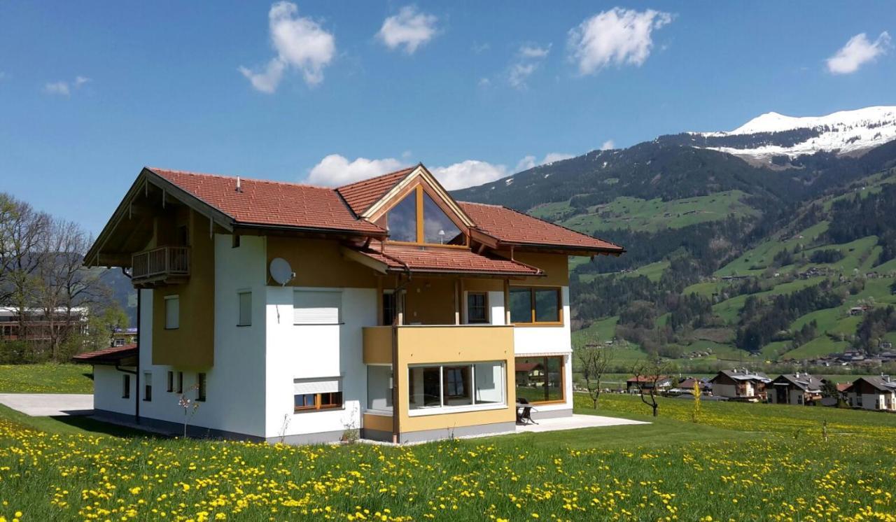 Andrea Apartamento Fügen Exterior foto