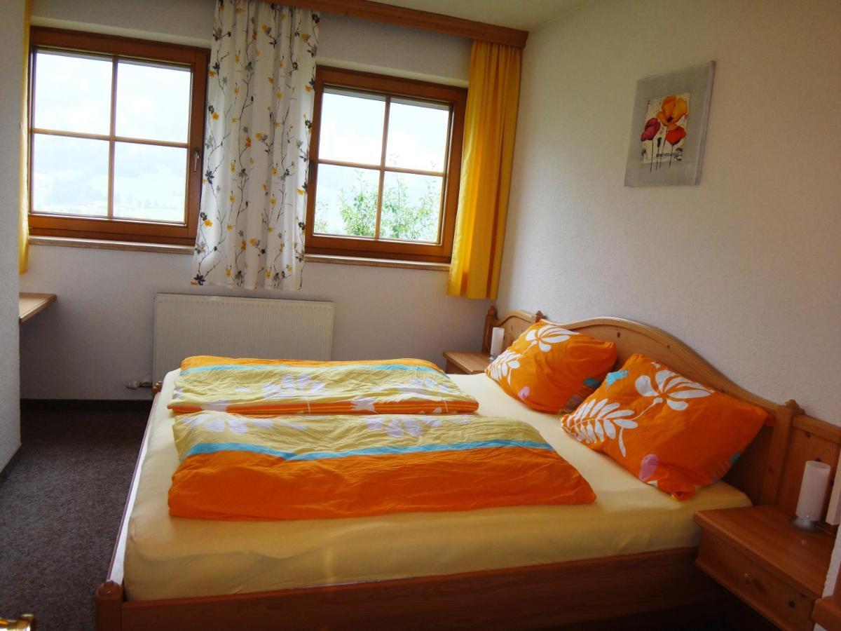 Andrea Apartamento Fügen Exterior foto